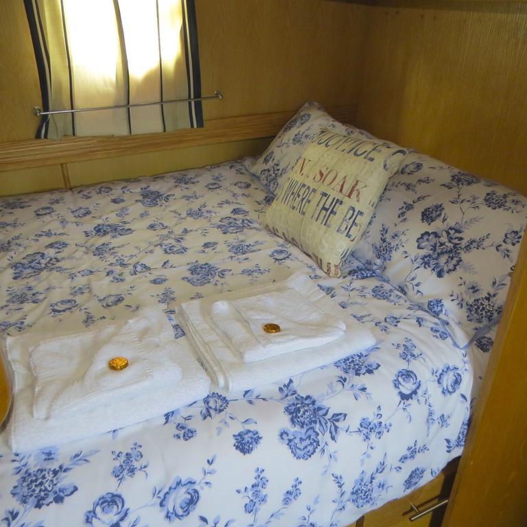Houseboat Hotels Sheffield Camera foto