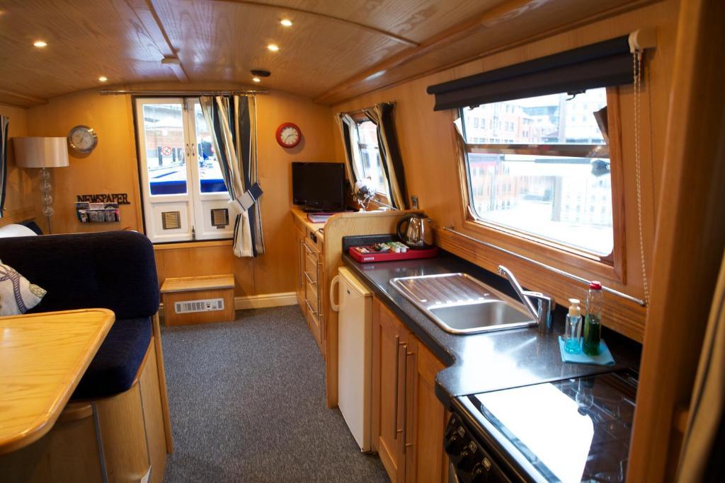 Houseboat Hotels Sheffield Esterno foto