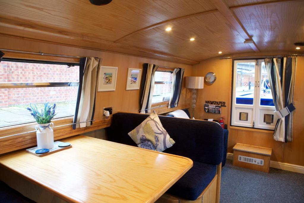 Houseboat Hotels Sheffield Esterno foto