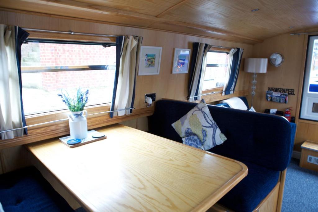 Houseboat Hotels Sheffield Esterno foto